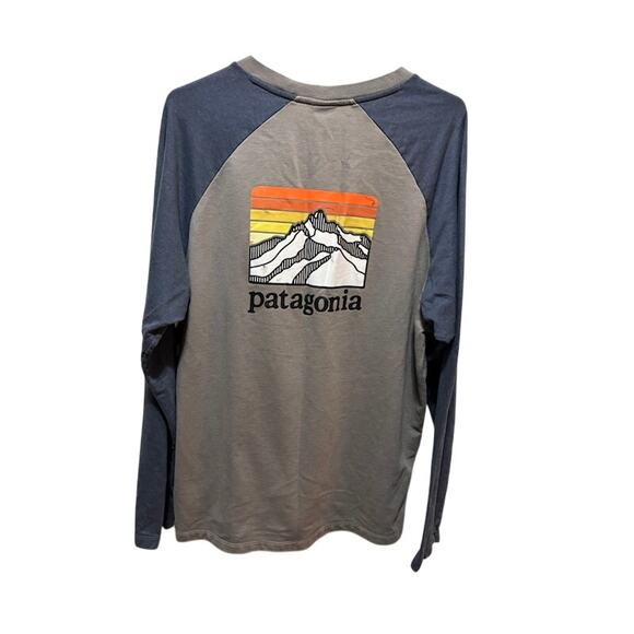 Patagonia Men's Crewneck Two-tone Gray Sweatshirt Mountain Logo on back sz XL - Picture 2 of 10